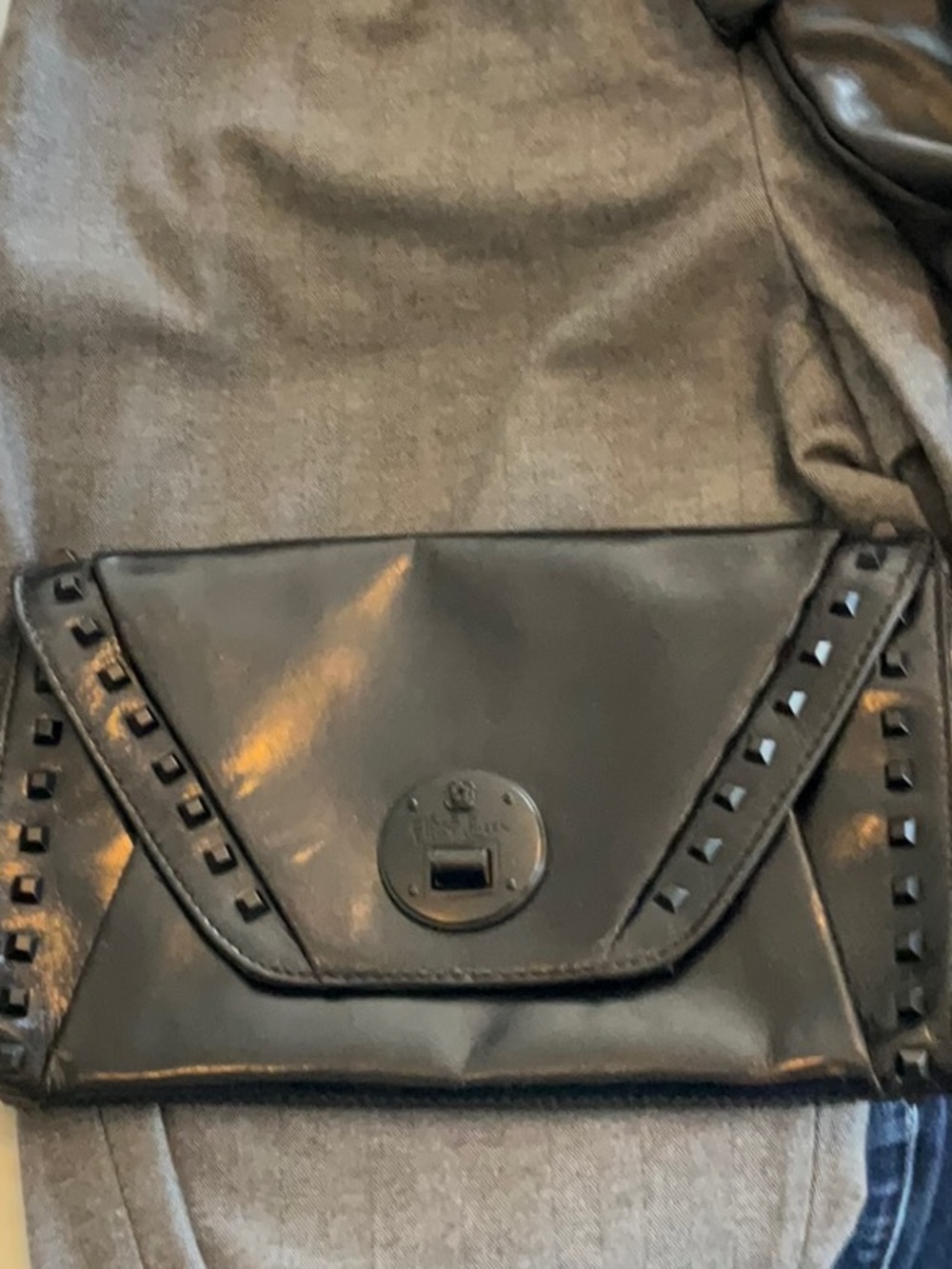 Elliot Clutch